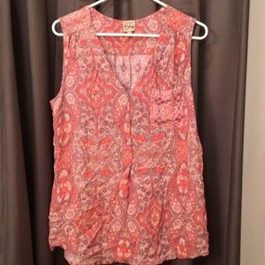 Ladies sleeveless blouse